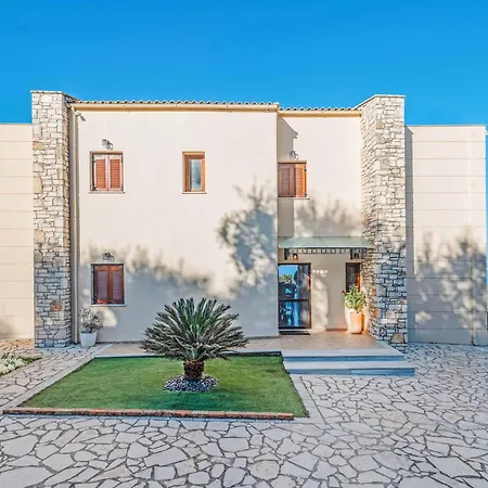 Claire Kassiopi Villa